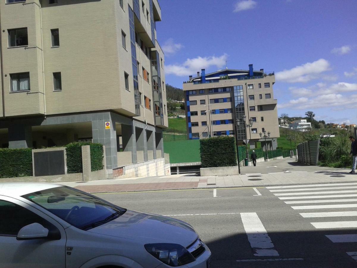 Torre De La Fuente Aprtovistas Piscina Parking Lägenhet Oviedo Exteriör bild